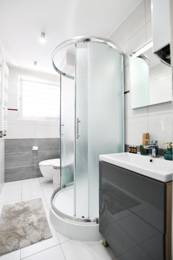 Apartament Dworcowa Apartment Kolobrzeg Bagian luar foto