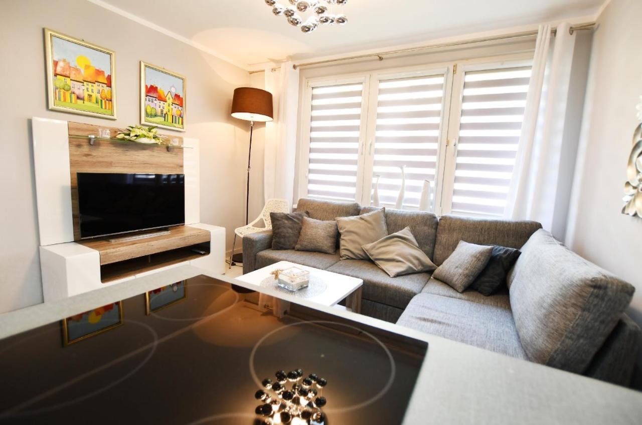Apartament Dworcowa Apartment Kolobrzeg Bagian luar foto