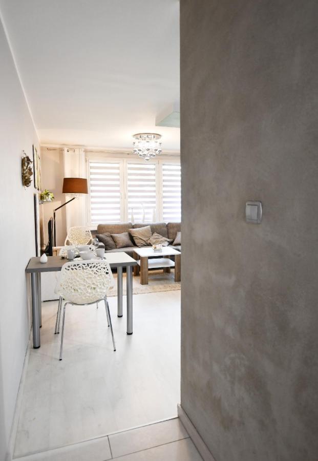 Apartament Dworcowa Apartment Kolobrzeg Bagian luar foto