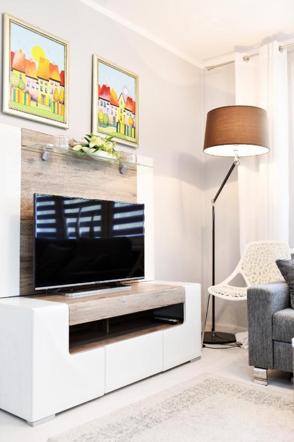 Apartament Dworcowa Apartment Kolobrzeg Bagian luar foto