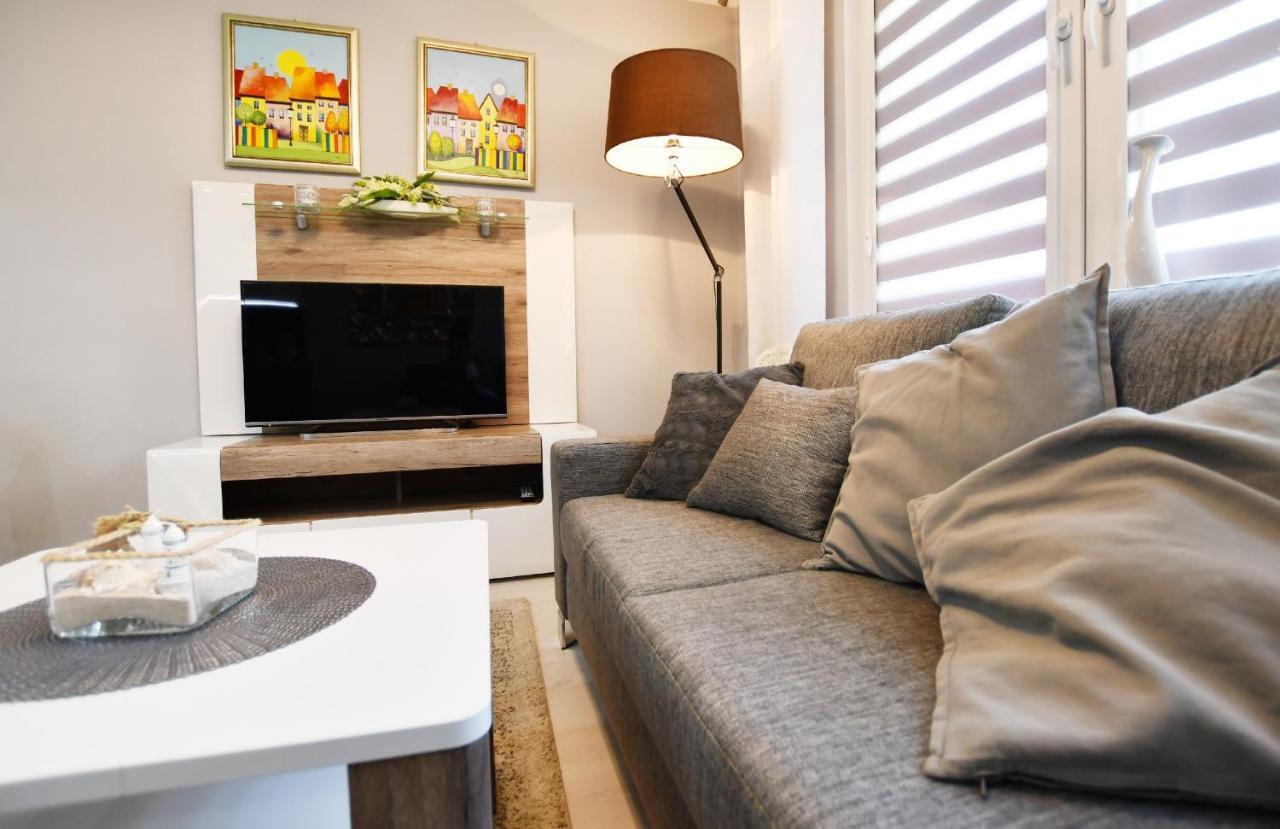 Apartament Dworcowa Apartment Kolobrzeg Bagian luar foto